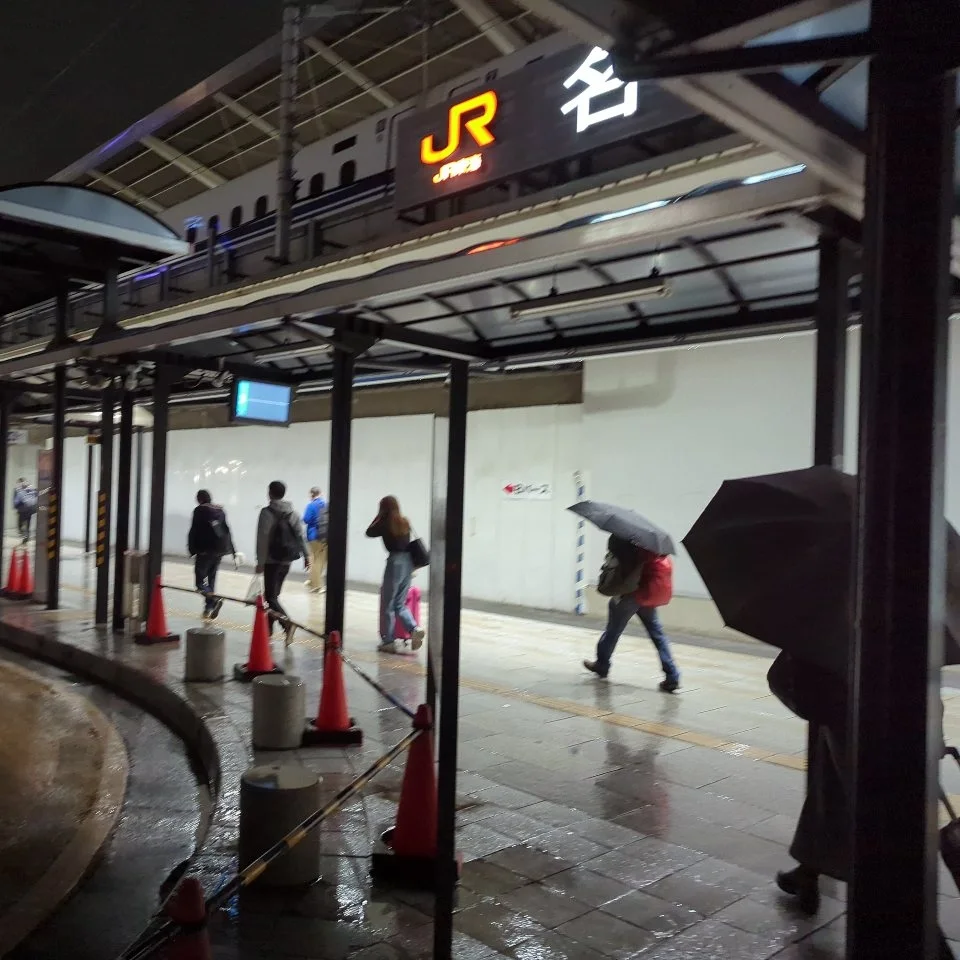 名古屋駅 太閤通口広場からバス乗場への移動