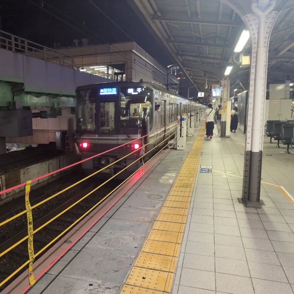 JR三ノ宮駅で降車