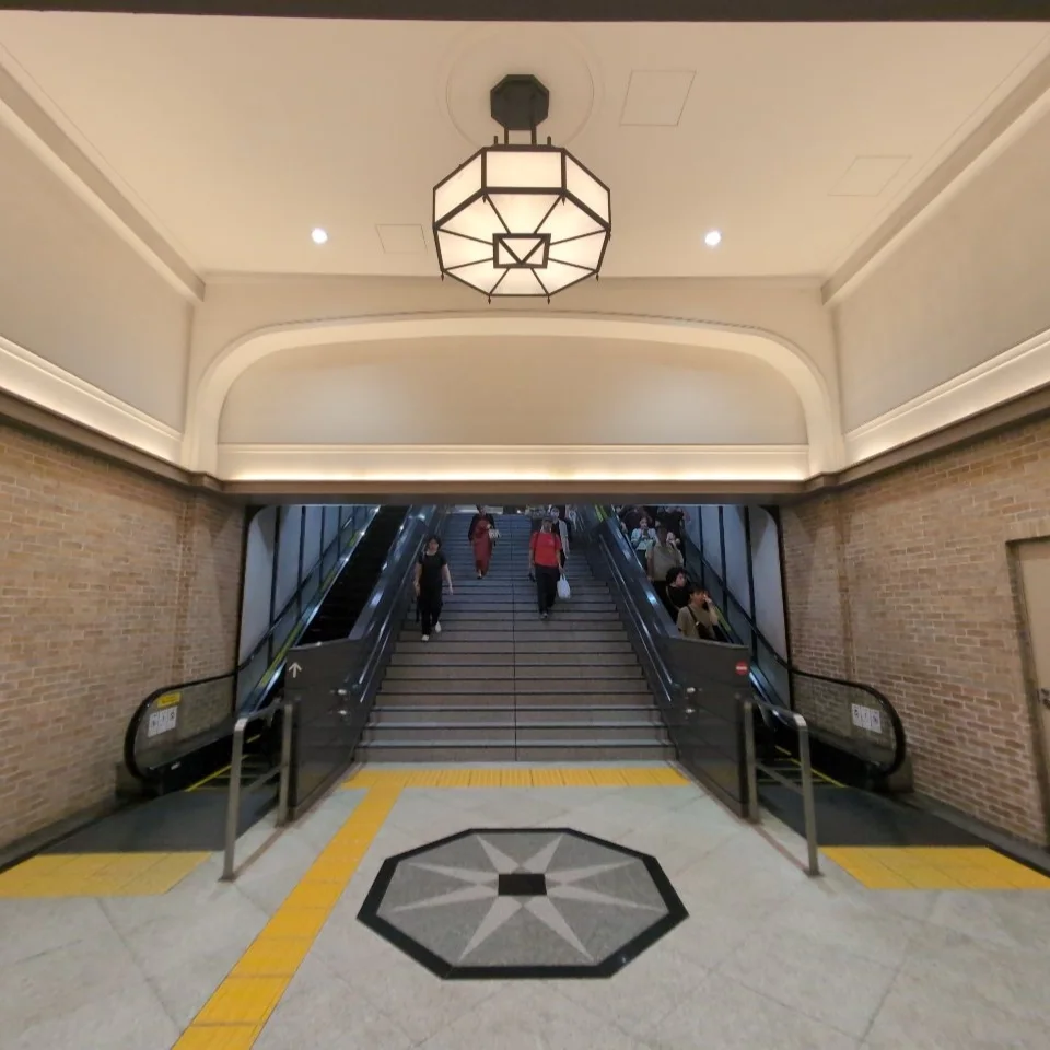 阪神神戸三宮駅 西側端部