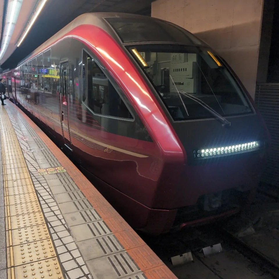 近鉄特急80000系 ひのとり